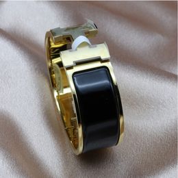 luxury bracelet Stainless Steel Bracelet for Women Classic shaped Zircon Bracelets Luxury Couple Bangles Jewellery Accessories Free Shipping DHgate gift 946817566
