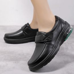 Flats Women Sneakers Nurse Clogs Summer New Fashion Nurse Women Shoes Female Health Flats Nonslip Soft Hospital Comfort Work Shoes