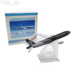 Aircraft Modle 16cm Air New Zealand B777 Alloy Simulation Model Aircraft Souvenir Ornaments Gift Display Collection Toys YQ240401