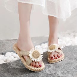 Slippers 2024 Summer Women Flat Open Toe Ladies Wear Beach Shoes Sandales Indoor Zapatillas Mujer