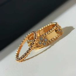 Brand Jewelry Original V Gold High Quality Van Kaleidoscope Ring Narrow Edition Couple Mens and Womens 18K Clover Hand Jewelry