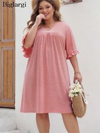 Plus Size Dresses Spring Summer V-Neck Dress Women Ruffle Pleated Loose Fashion Pink Ladies Casual Short Sleeve Woman