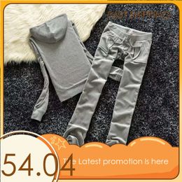 Juicy Trainesuit 2024 Kadınlar İki Parçalı Pantolon Veet Takip Kadınlar Coutoure Set Track Suit Couture Coture Sweatsuits Mektuplar Kapşonlu Kapüşonlu Gevşek 784