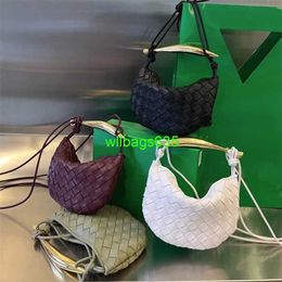 BottegvVenet Tote Bags Sardine Designer Bags Sardine Bag Woven Bag Womens Highlevel Sense Versatile Small Crowd Mini Leather Shoulder Bag Du have logo HBCFJC