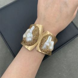 Natural Barock Süßwasserperlenmanschette Armband für Frauen Personalisierte unregelmäßige Perle Armreif Geburtstagsfeier Exquisites Schmuck