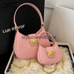 Shoulder Bags 2024 Spring New Fashion Saddle Bag Underarm Hundred Pairs Handheld Mini Change Mouth Red Crossbody H240401