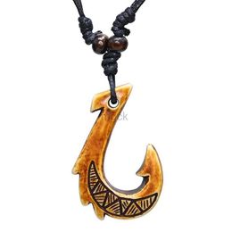 Pendant Necklaces FX033 New Zealand Maori bone necklace Fish Hook pendant man Choker Retro Jewellery Imitation Polynesian Maui hook necklace Amulet 240330