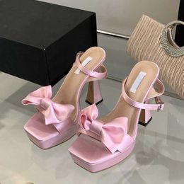 Dress Shoes 2024 New Super High Heels Sexy Sandals Fashion Silk Bowknot Square Open Toe Chunky Platform Shoes Women Pumps H240401XDLR