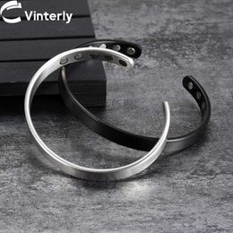 Chain Black titanium magnetic bracelet suitable for men and women energy therapy matte cuffs bracelet anti allergy waterproof minimalist Jewellery Q240401