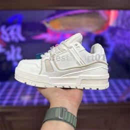 Luxury Brand Casual Shoe Designer Trainer Maxi Small Fat Ding Mens and Womens Sneakers Fashion Leather Donkey Brand Double Sneakers B22 35-45 B2