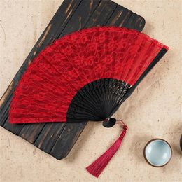 Decorative Figurines Classical Chinese Style Bamboo Handicraft Lace Folding Fan Ancient Cheongsam Women'S Dance Wedding Party Supplies