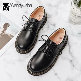 Oxfords British Artificial Leather Flats Shoes Woman LaceUp Bullock Casual Derby Shoes Rivets Sewing Loafers Women Round Toe Creepers