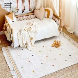 Fluffy Carpet For Living Room With Tasselsl Dot White Kids Bedroom Rug Soft Hairy Nursery Play Mat Children Furry Foot 240401
