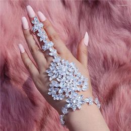 Link Bracelets Women Sexy Exquisite Crystal Flower Charm Leisure Party Bracelet Ring Set Luxury Shining Zircon Jewelry Wholesale And Retail