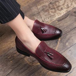 Casual Shoes Spring And Autumn Red Loafers Tassel Business Leather Woven Pattern Thick Sole Dress Moccasin