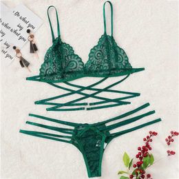 Sexy Pyjamas Sexy Lingerie Bra Set Women Green Sexy Lace Sling Bra Thong Set Bandage Underwear Sleepwear Lingerie Sets Lenceria 240330