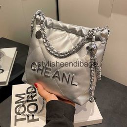 Shoulder Bags Xiaoxiangfeng Lingge Chain Bag for Womens Summer 2023 New Trendy and Stylish Texture Tote with Large Capacity Bucket H240401