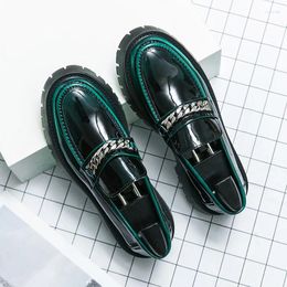 Casual Shoes Thick Soled Leather Green Chain Loafers Fashion Luxury Men Slip On Mocassin Homme Zapatos De Hombre Flats Shoe