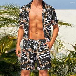 Men's Casual Shirts Hawaiian Fashion Flip Collar Button Short Sleeved Shirt And Shorts Set Chain Stripe Print Beach Youth 2-piece