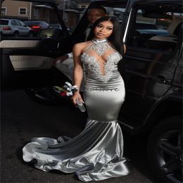 Elegant Silver Mermaid Evening Dress With Beaded Halter Backless Silk Satin Black Girls Prom Dresses 2024 Fishtail Birthday Party Gown Robe De Soiree Femmes