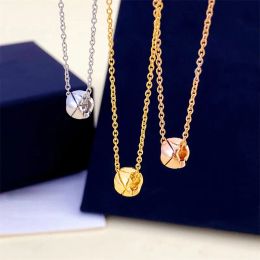 Necklaces diamond necklace love necklaces luxury Jewellery for women men 18K rise gold silver Perfume Pineapple chain Necklace fashion Jewellery