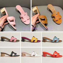 famous brand Beach slippers Classic Flat heel Summer Designer Fashion flops leather lady Slides women shoes Hotel Bath Ladies sexy Sandals Large size 35-42 m22