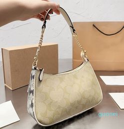 Handbag Designer Fashion Underarm Package Famous Zipper Purse Black Shoulder Crossbody Handbags Large Capacity Shopping Totes