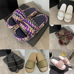 2024 Designer Slippers Triangle Buckle Raffia Straw Espadrilles Women Thick bottom Sandals Slip On Mules Slides lady Platform Wedges Square Toe Flip Flops