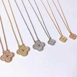 Hot Van 925 Pure Silver Plated 18k Rose Gold Lucky Clover Full Diamond Necklace Womens Mini Luxury Small Crowd Collar Chain