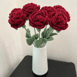 Decorative Flowers DIY Hand-Knitted Rose Table Festival Home Wedding Decoration Fake Flower Knit Wool Wine Red Green Leaves Creative
