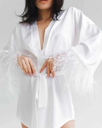 Sexy Pyjamas Feather Bathrobes Satin Sexy Mini Dress Long Sleeve Loose Peignoirs For Women Robe White Wedding Dress Black Bride Dresses 2404101