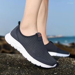 Sapatos casuais homens tênis de corrida mulher respirável atlético esportes formadores almofada ar leve calçado confortável