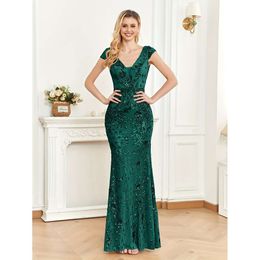 Glamorous Sequined Party Dress Skinny Fit with Cap Sleeves, Ankle-length - Perfect for Evening Events & Banquets