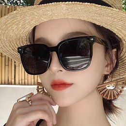 Sunglasses Fashion Stylish Women Glasses Square Shape Anti-reflective UV Protection Female High Quality Sunglasess
