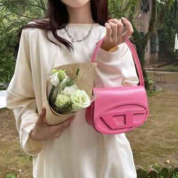 Shoulder Bag Designer Fashion Popular Style Simple Small Square Bag for Women Spring/summer Versatile Handbag Single Crossbody