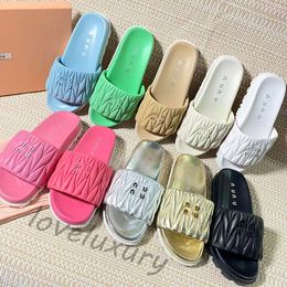 2024 New slip-on Beach Slippers men black Leather Slide classic flip flop DHgate miui Designer mius Womens Sandal Summer Sliders luxurys sandale Flat Heel loafer Mule