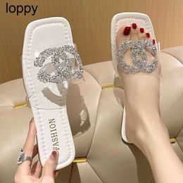 New Womens Slippers 2024 Fashion brand Slippers Rhinestone Flat Slides Bling Party Outside Beach Flip-flops Zapatos Mujer slippers
