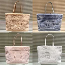 Sell mumiu luxury tote bag woman Large capacity designer handbag luxury Shopper Totes Women bags Shoulder Duffle Bags purses 231015