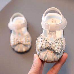 Sandali da bambino Bambina con fondo morbido Scarpe da neonato Bambina con principessa Bowknot Bambina 240329