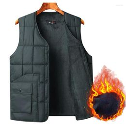 Men's Vests 2024 Winter Fashion Plus Velvet Cotton Waistcoat Male Pockets Windproof Men Warm Sleeveless Jackets D667