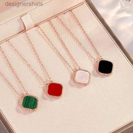 Designer Van Clover Bracelet Classic Lucky Clover Necklace Pendant Luxury Necklaces 4/Four leaf 18K Rose Gold Silver Plated Agate Diamond Jewellery for