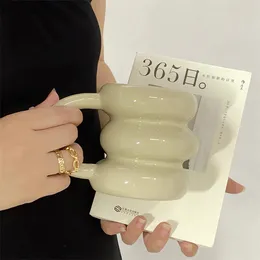Mugs Ceramic Coffee Cups Korea Kawaii Designer Circle Breakfast Milk Juice Tea Handle Cup Gift Microwave Safe