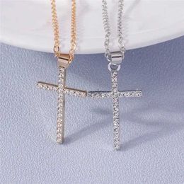 Pendant Necklaces Fashion Cross Necklace for Women Men Gold Silver Colour Dazzling Crystal Jesus Crucifix Necklace Christian Jewellery Wholesale 240330