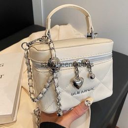 Shoulder Bags version fashionable handbag for women 2024 new high-end small square bag with simple embroidery thread single shoulder crossbody H240401