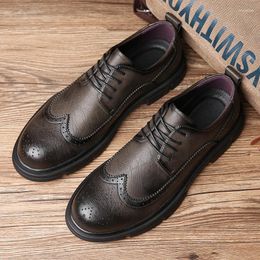 Casual Shoes Luxury Mens Brogue Men Suit Formal Business Leather Black Wedding Italian Dress Banquet