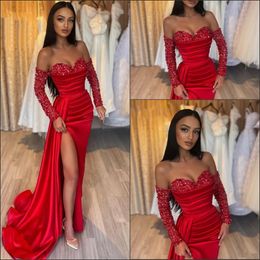 Red Satin Evening Dress Off The Shoulder Long Sleeves Pleat With High Slit Prom Gowns Sexy Sheath Formal Party Dresses 0510