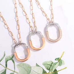 New LOCK Lock Necklace Plated with 18K Gold Light Luxury Simple Diamond Inlay Medium Lock Collar Chain