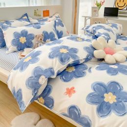 Bedding Sets Thickened Woollen Three-piece Set Four-piece Simple Autumn And Winter Single Sheet Duvet Small Fresh