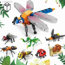 Blocks Insect and Bug Building Blocks Toys Beetle Mantis Bee Snail Block Insects Set for Childrens Brain Game Puzzle Toy Animals Gift 240401