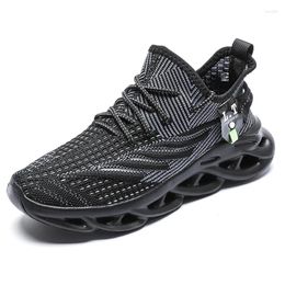 Casual Shoes Fujeak Lightweight Breathable Running Big Size Sneakers Comfortable Outdoor Tide Non-slip Men's Socks